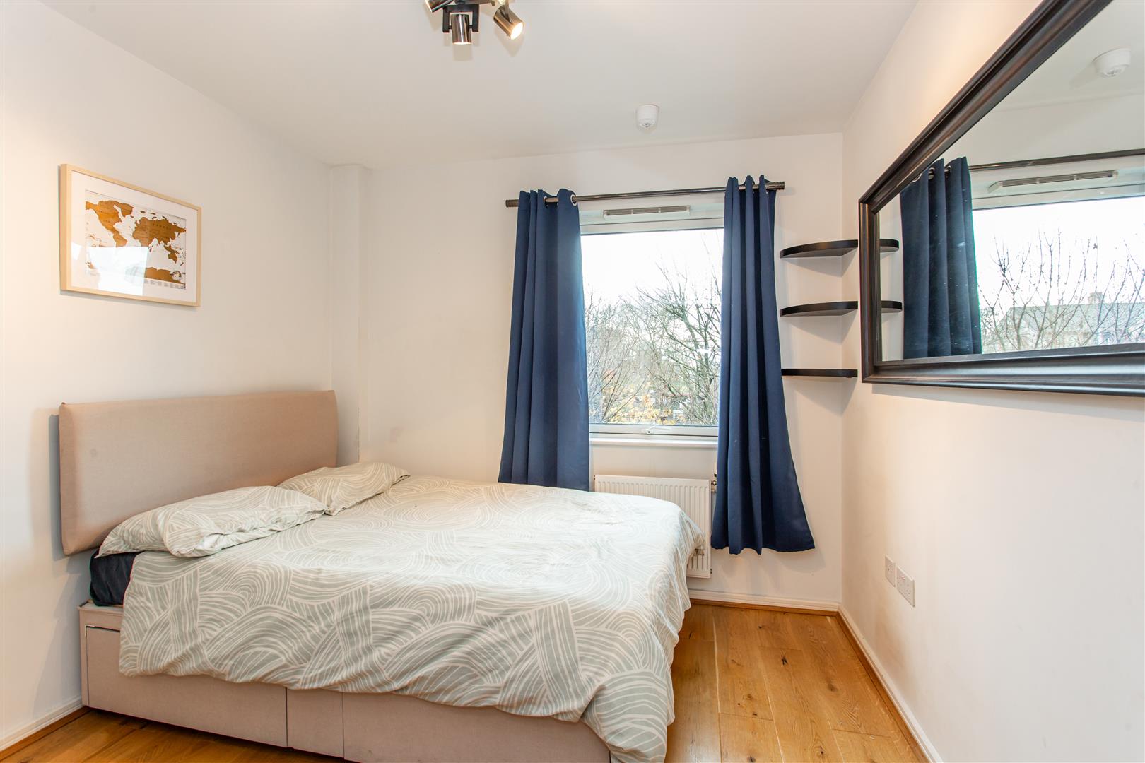 Kirkby Apartments, Mile End